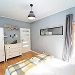 Apartamenty Everysky - Emilii Plater 18-18A